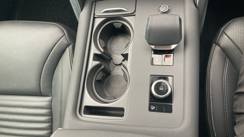 Land Rover Discovery 3.0 D350 Dynamic SE 5dr Auto Diesel Station Wagon